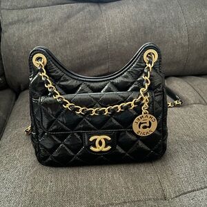 Authentic Chanel Shiny Crumpled Calfskin Quilted Small Wavy CC Hobo Black